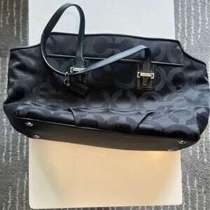 Coach Purse: Great Condition